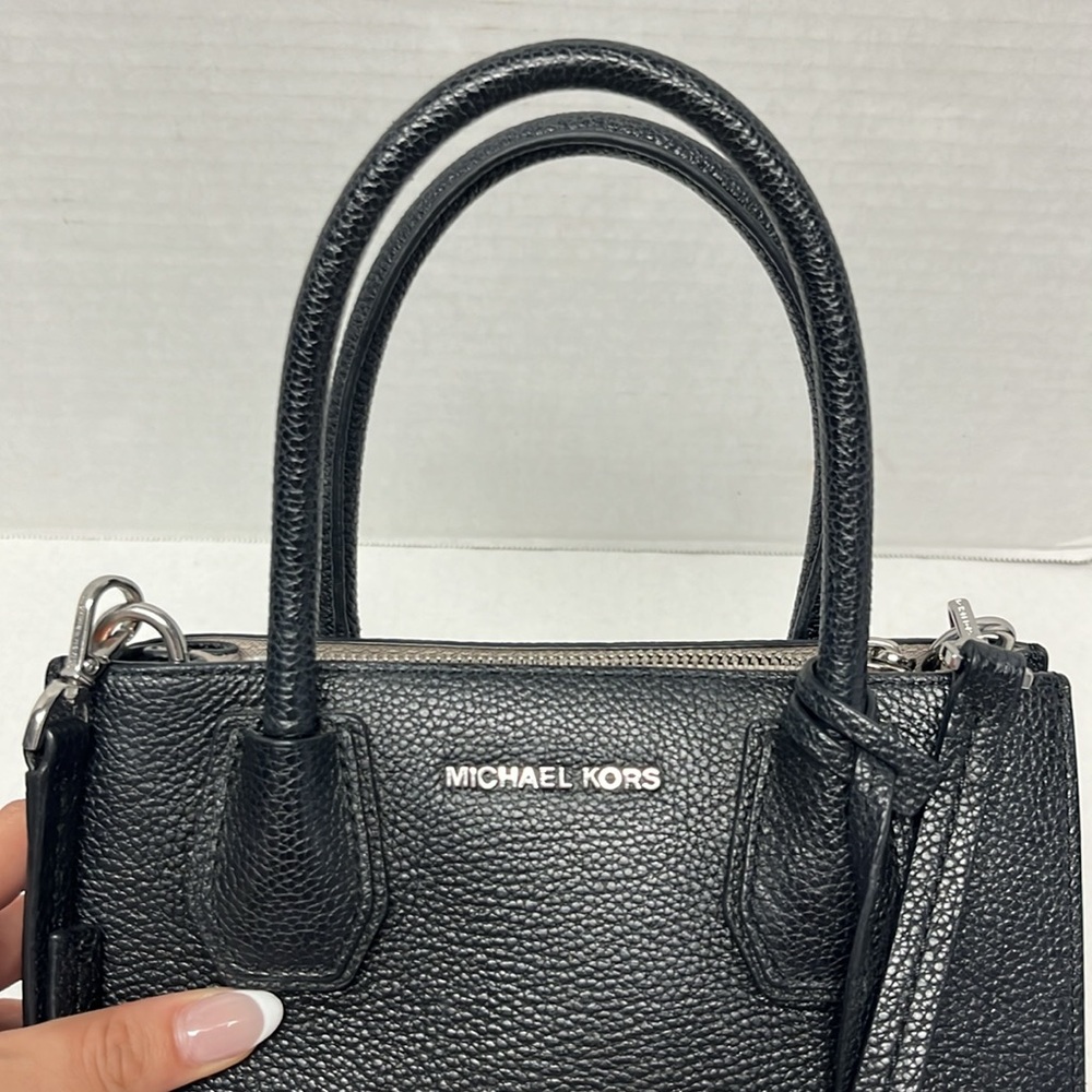 Michael kors black pebbled leather small Mercer crossbody bag | structured mini - Picture 8 of 16